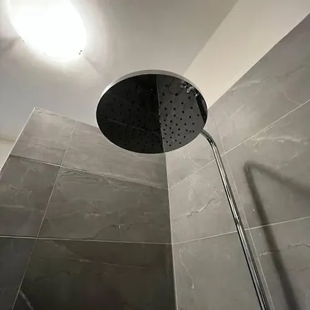 Spazioso In Centro Διαμέρισμα *