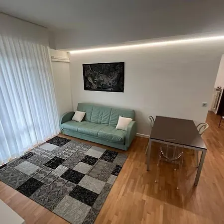 Spazioso In Centro Διαμέρισμα *