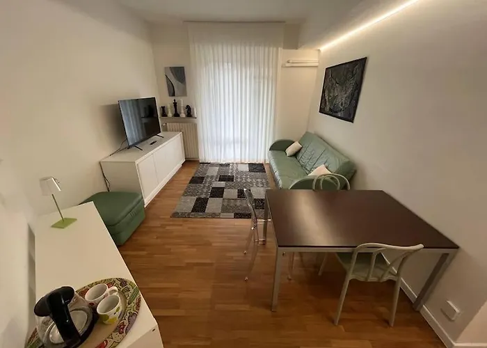 Lägenhet Spazioso In Centro Piacenza