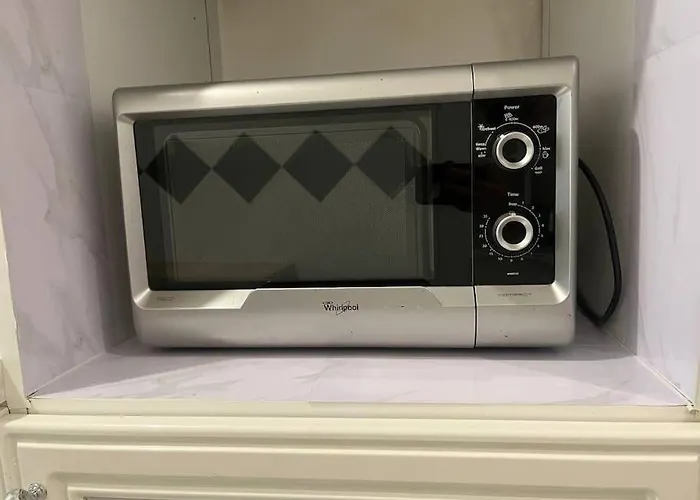 Spazioso In Centro Lägenhet